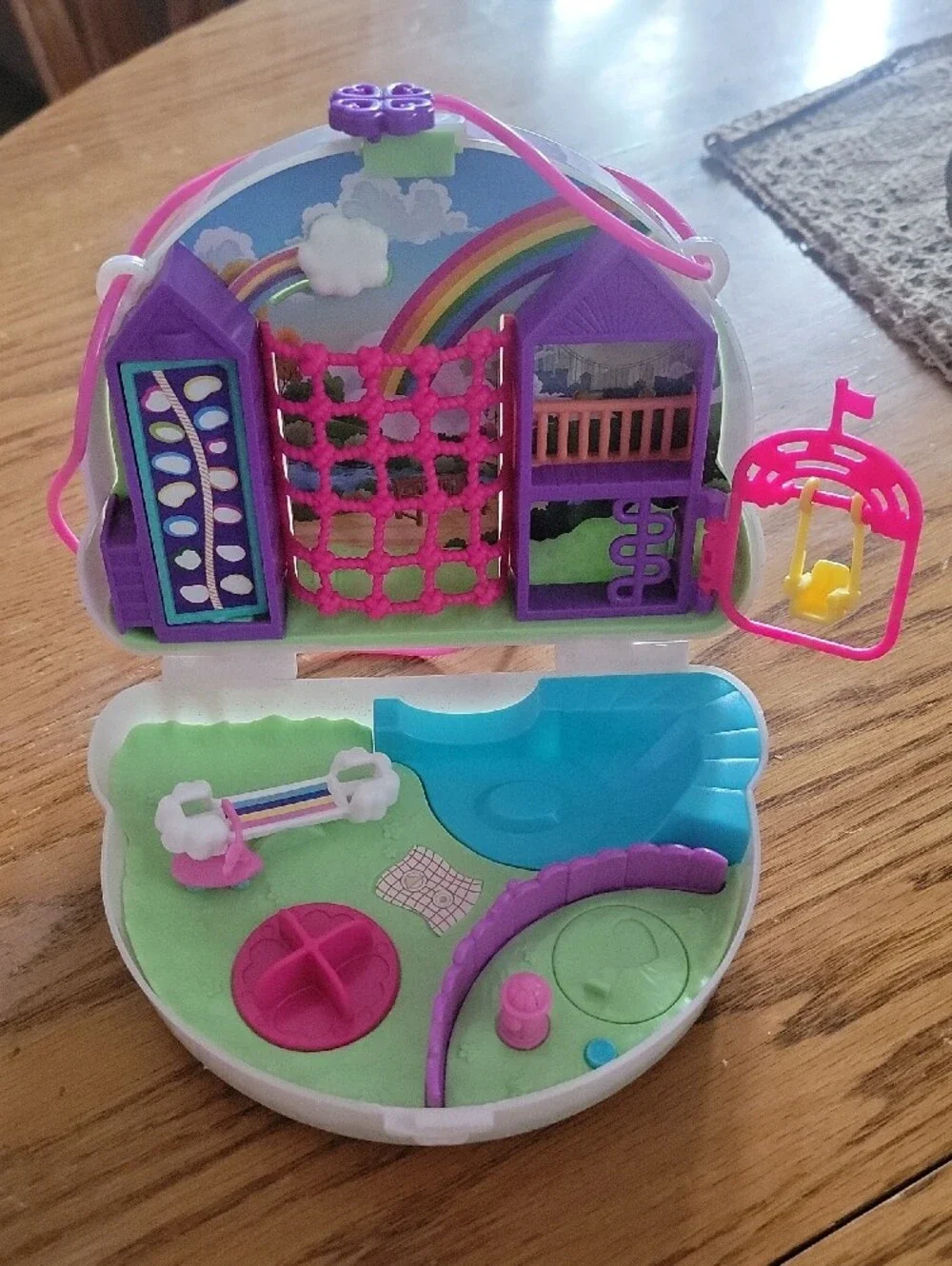 Polly Pocket Rainbow Dream Purse Wearable Compact Doll Play 2019 Date